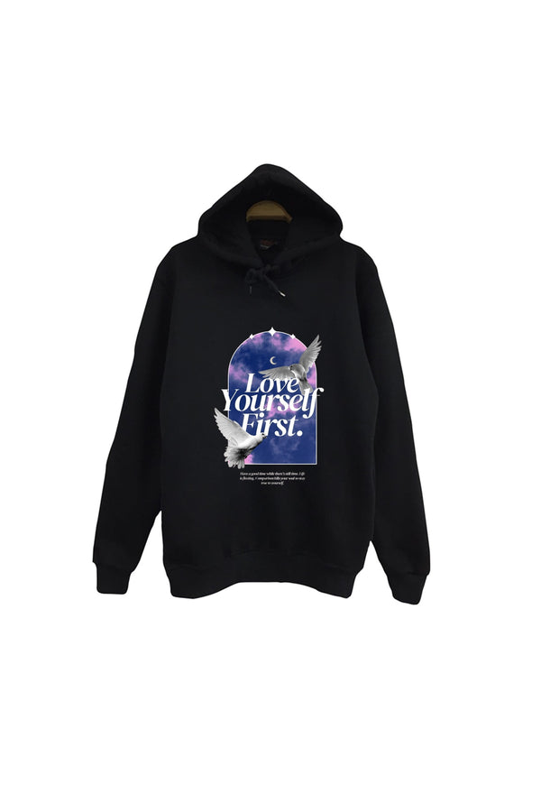 Marilyn Manson Galaksi fonlu güvercin posteri baskılı siyah kapüşonlu sweatshirt