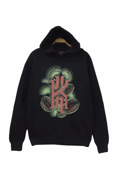 Kyrie Irving baskılı siyah kapüşonlu sweatshirt