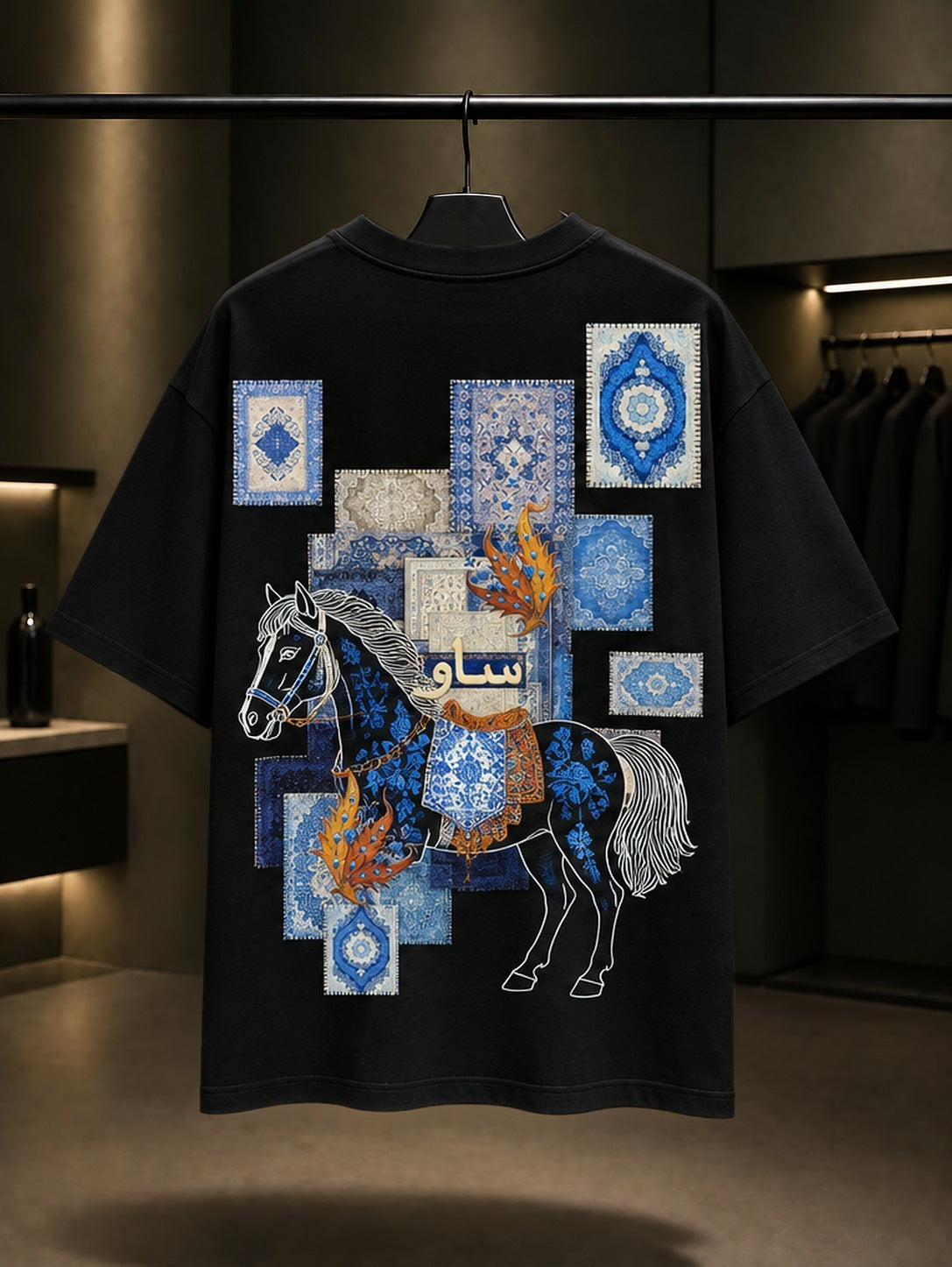 Çini Atı Oversize Tişört – Siyah arka