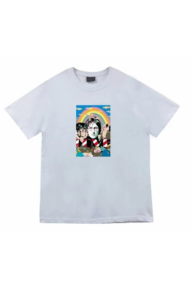 The Beatles Gökkuşağı zeminli renkli pop-art baskılı beyaz tişört