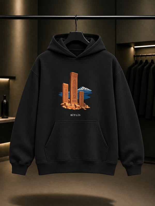 Bitlis Ahlat Selçuklu Mezarlığı Kapüşonlu Sweatshirt – Siyah