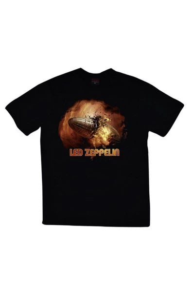 Led Zeppelin Logosu ve alevler içindeki baskılı siyah tişört