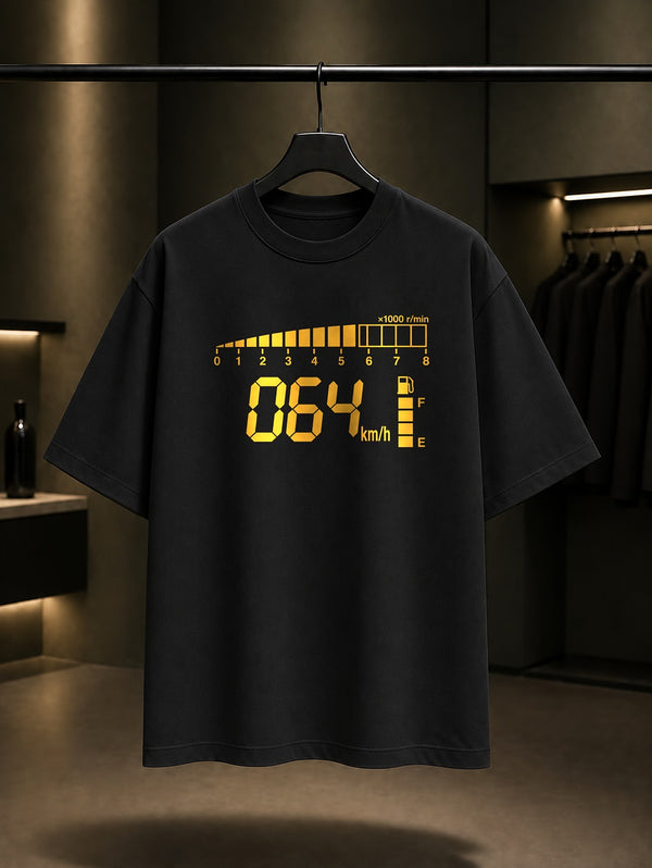 Retro Dijital Gösterge Baskılı Unisex %100 Pamuk Tişört · Otomobil