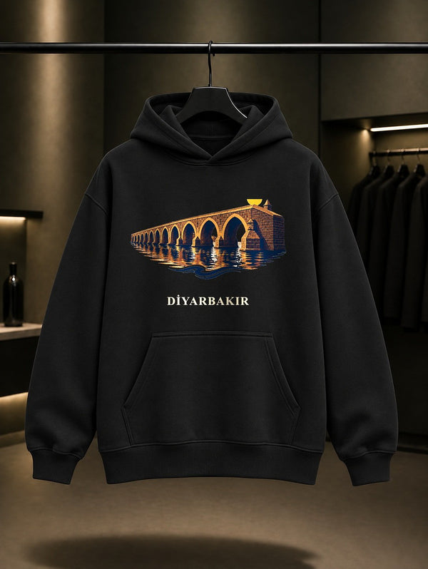 Diyarbakır Ciğer Kebabı baskılı siyah kapüşonlu sweatshirt