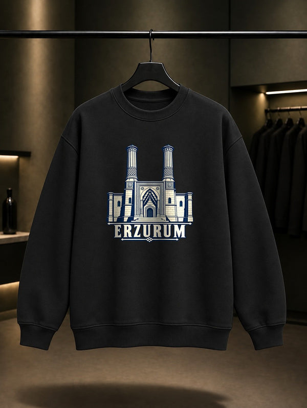 Erzurum Çifte Minareli Medrese baskılı siyah sweatshirt