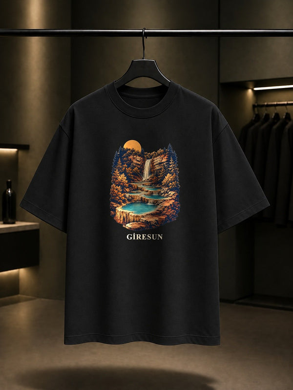 Giresun Mavi Göl Kuzalan baskılı siyah t-shirt