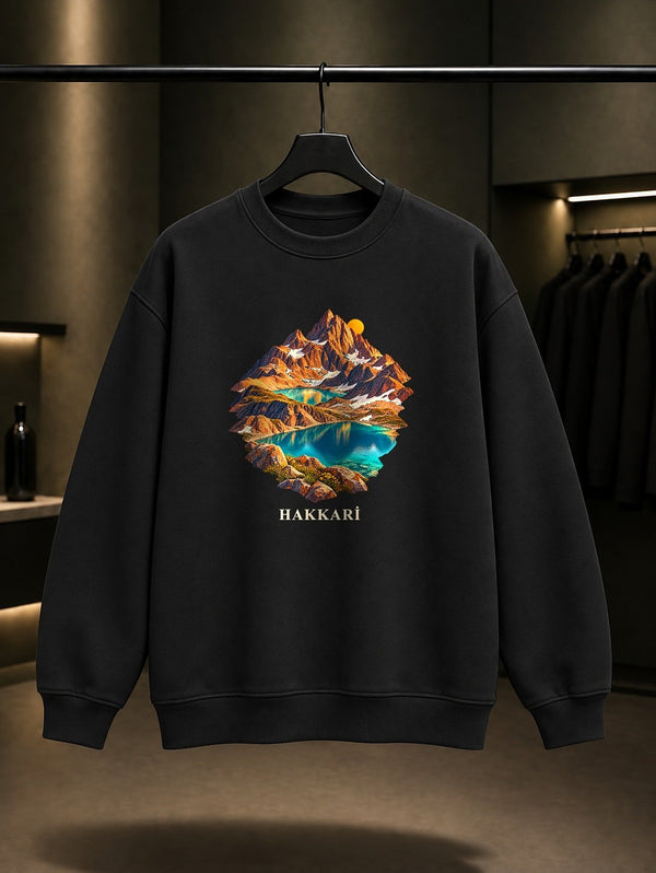 Hakkari Sat Buzul Gölleri baskılı siyah sweatshirt