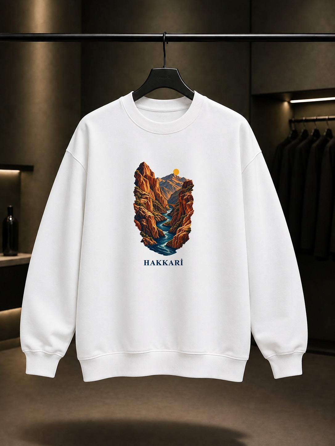 Hakkari Zap Vadisi baskılı beyaz sweatshirt