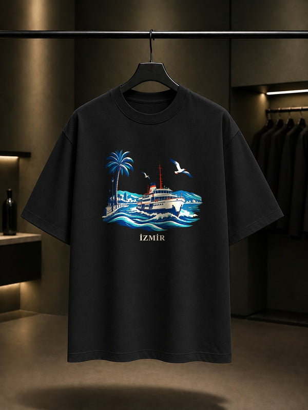 İzmir Kordon Vapur baskılı siyah t-shirt