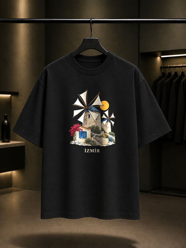 İzmir Alaçatı Yel Değirmenleri baskılı siyah t-shirt