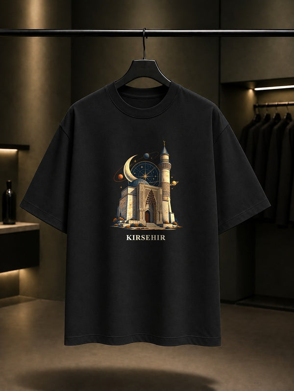 Kırşehir Cacabey Gökbilim Medresesi baskılı siyah t-shirt