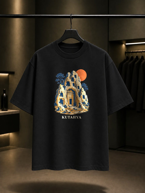 Kütahya Frigya Vadisi baskılı siyah t-shirt