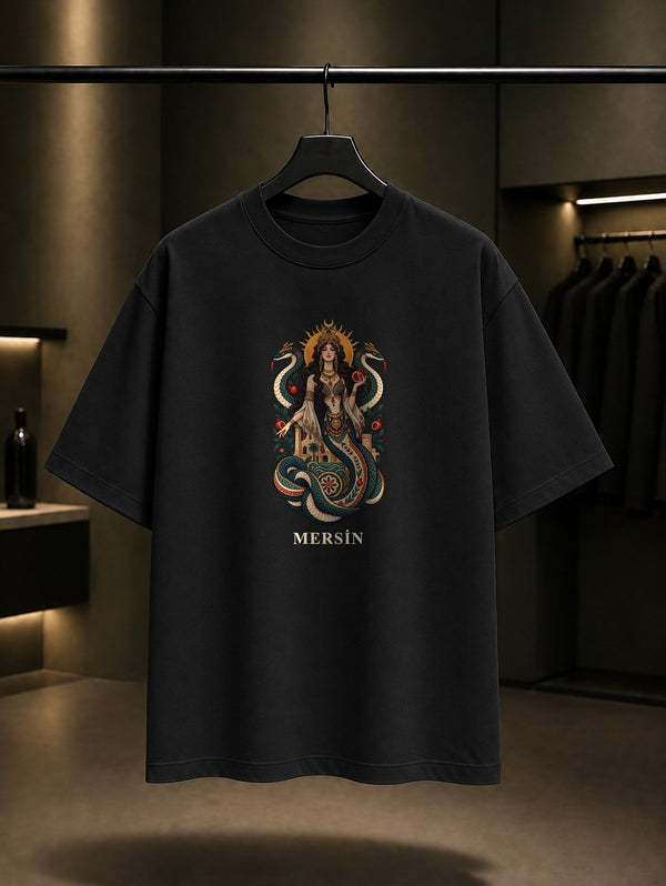 Mersin Şahmeran baskılı siyah t-shirt
