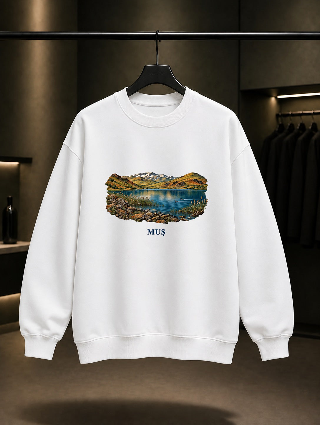 Muş Hamurpet Gölü baskılı beyaz sweatshirt