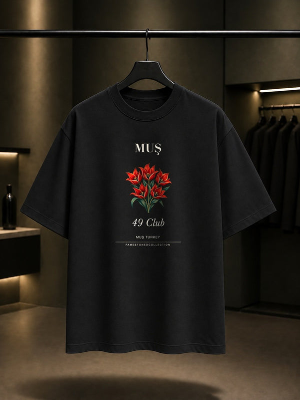 Muş Lalesi 49 Club baskılı siyah t-shirt