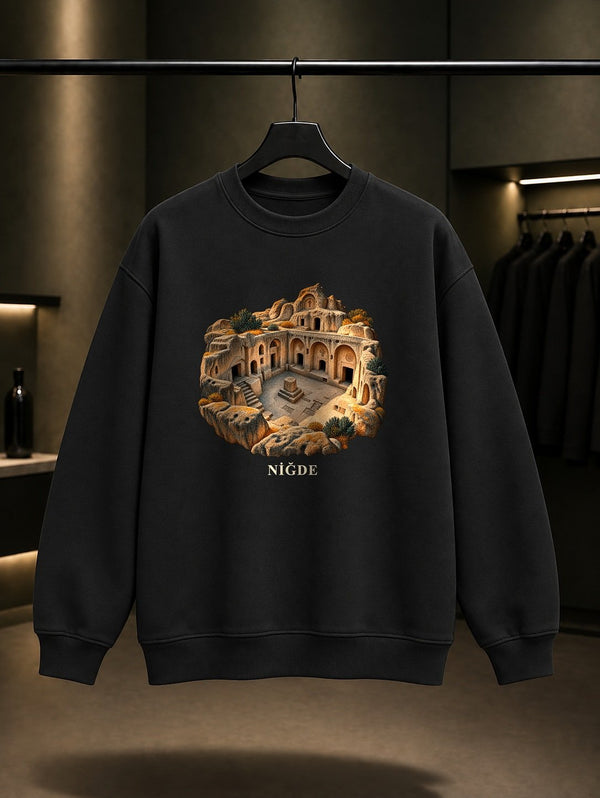 Niğde Gümüşler Manastırı baskılı siyah sweatshirt
