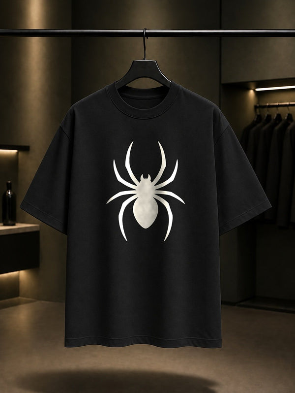 Tek Renk Örümcek baskılı siyah t-shirt