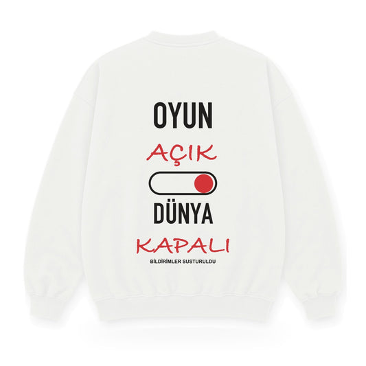 Oyun Açık Dünya Kapalı baskılı beyaz sweatshirt