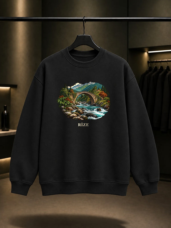Rize Fırtına Köprüsü baskılı siyah sweatshirt