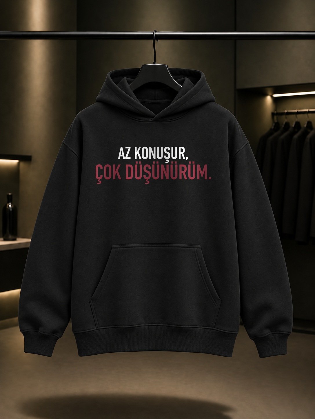 Az Konuşur, Çok Düşünürüm Yazılı Baskılı Unisex %100 Pamuk Kapüşonlu Sweatshirt — Siyah