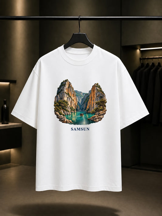Samsun Şahinkaya Kanyonu baskılı beyaz t-shirt