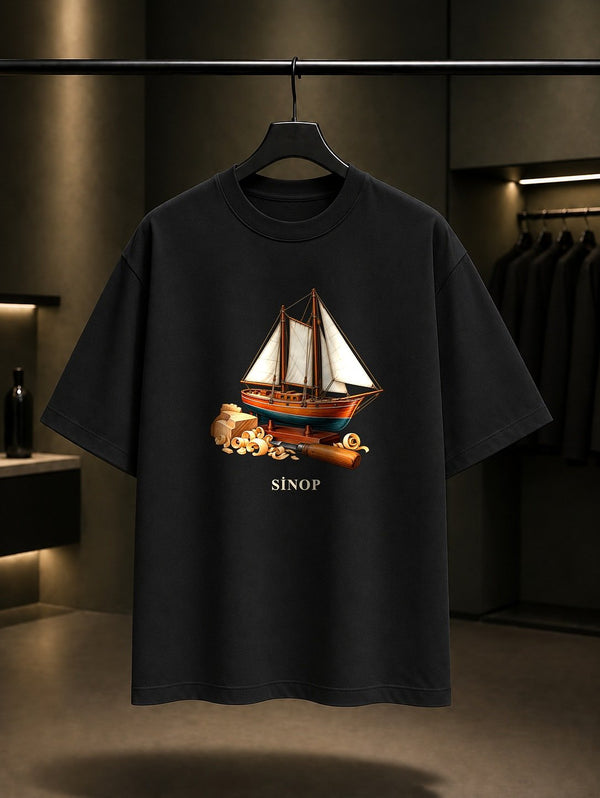 Sinop Kotra Maket baskılı siyah t-shirt