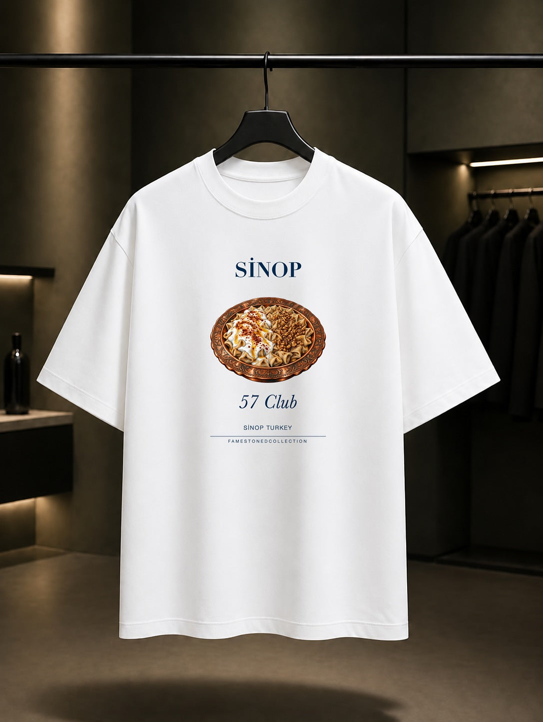 Sinop Mantısı 57 Club baskılı beyaz t-shirt