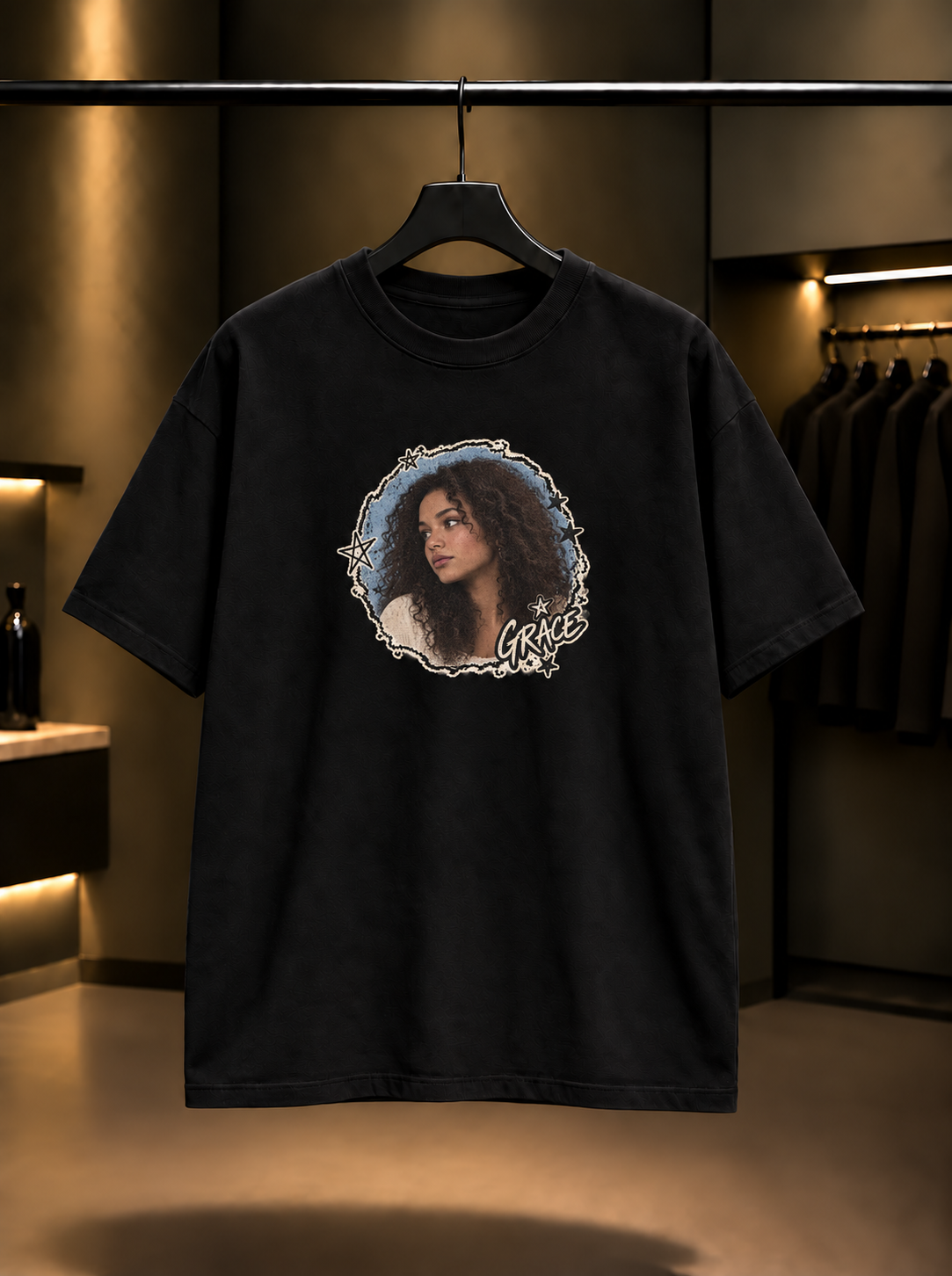 Skins Grace — Facing Portraits Tişört — Siyah