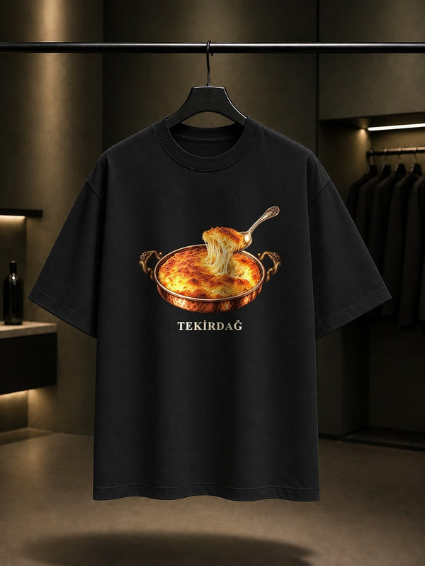 Tekirdağ Peynir Helvası baskılı siyah t-shirt