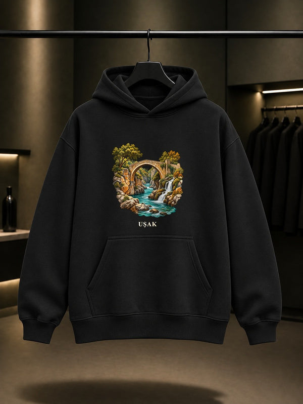Uşak Clandiras Köprüsü baskılı siyah kapüşonlu sweatshirt