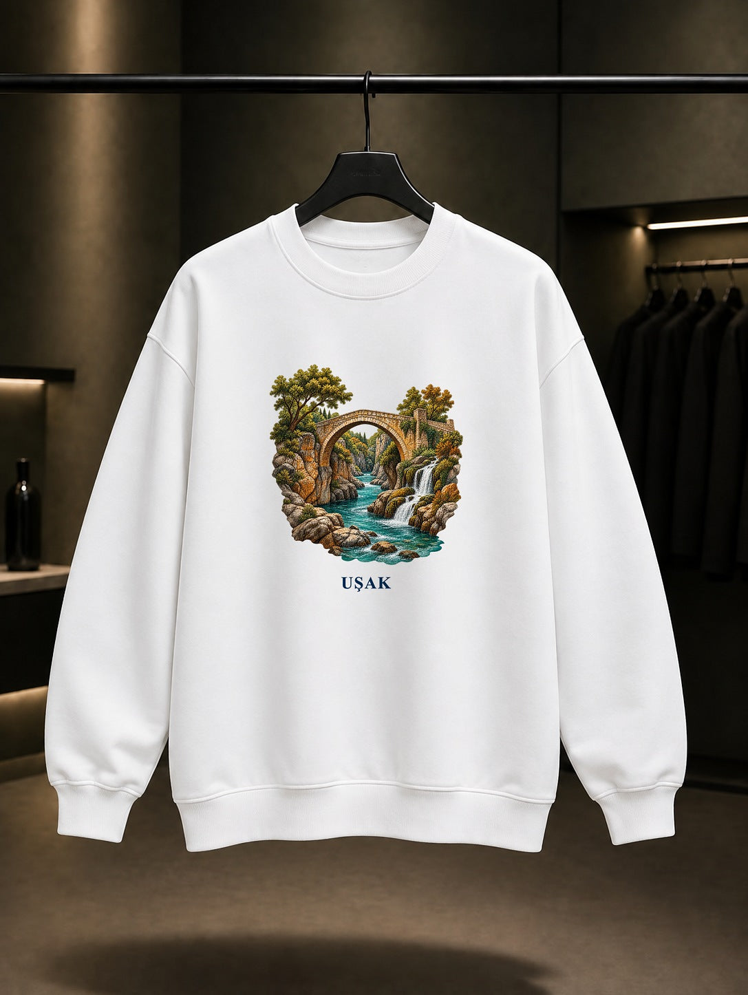 Uşak Clandiras Köprüsü baskılı beyaz sweatshirt