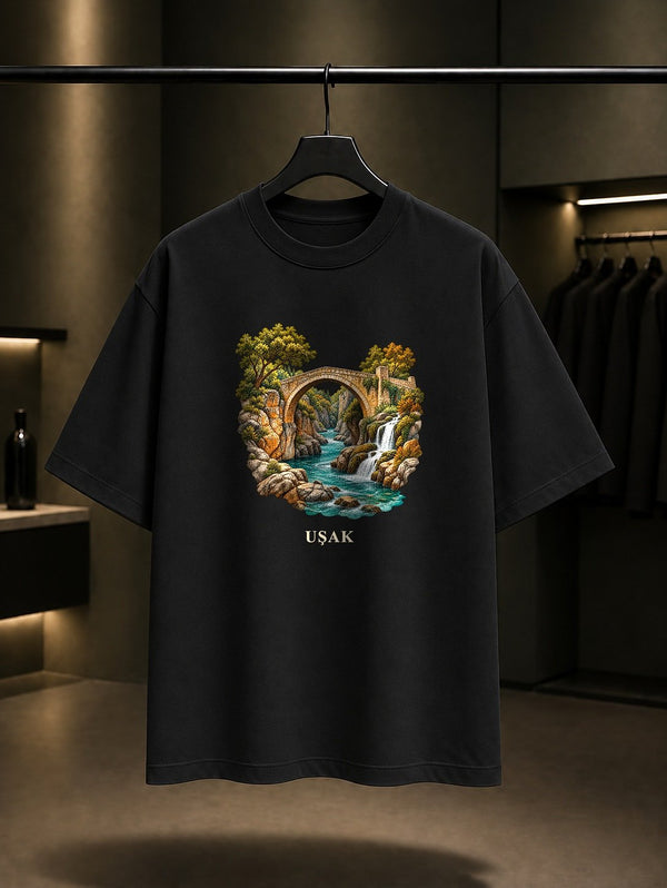 Uşak Clandiras Köprüsü baskılı siyah t-shirt