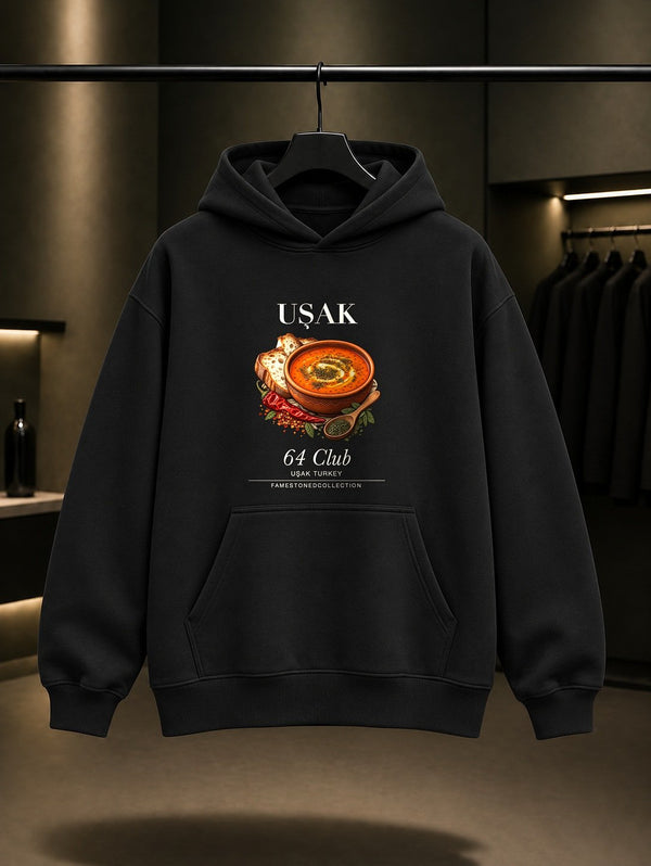 Uşak Tarhana Çorbası 64 Club baskılı siyah kapüşonlu sweatshirt