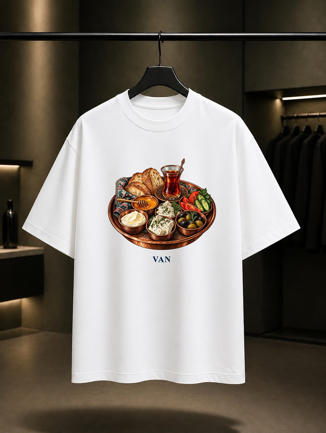 Van Kahvaltısı baskılı beyaz t-shirt