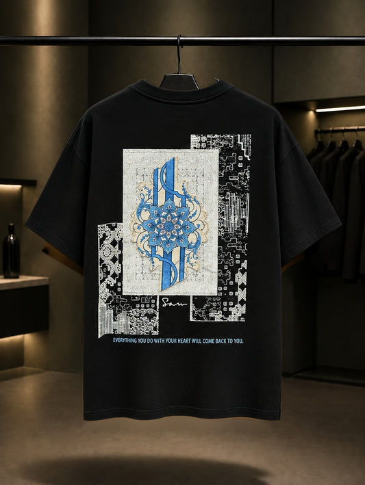 Kalpten Gelen Oversize Tişört – Siyah arka