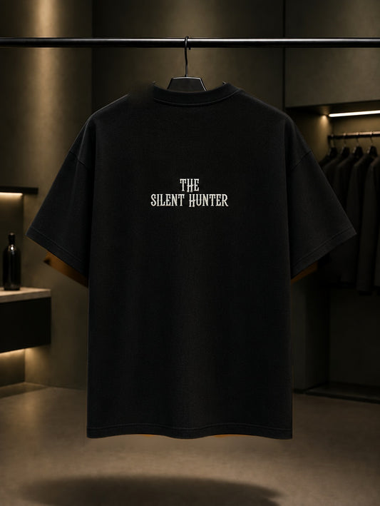 The Silent Hunter Oversize Tişört – Siyah arka