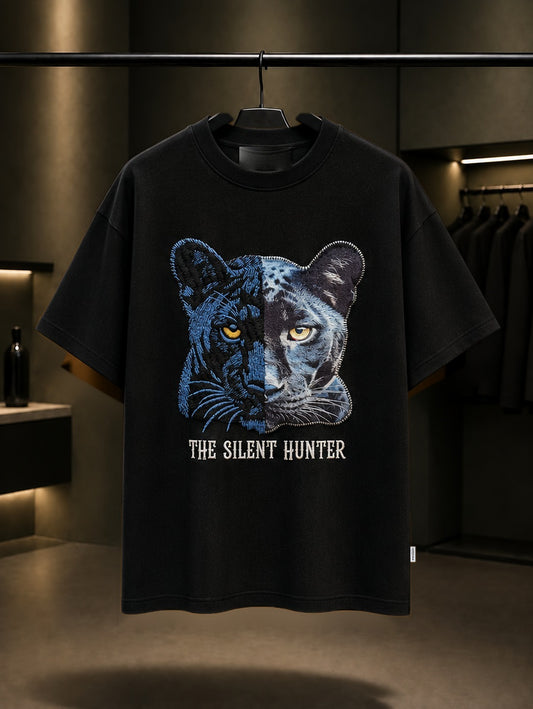 The Silent Hunter Oversize Tişört – Siyah ön