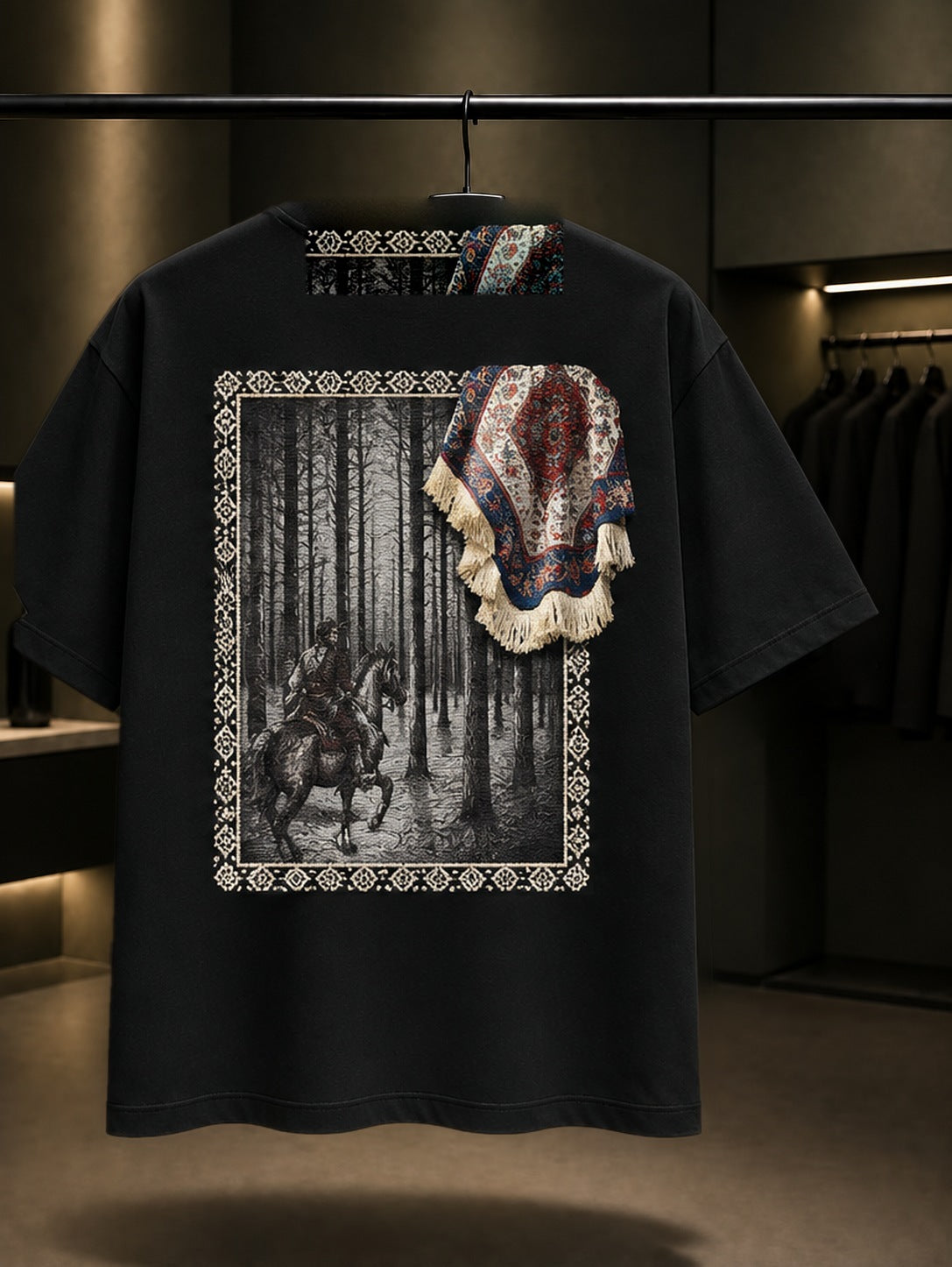 Ormandaki Süvari Oversize Tişört – Siyah arka