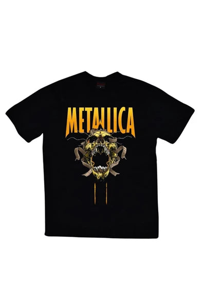 Metallica Logosu ve yılanlı kurukafa baskılı siyah tişört