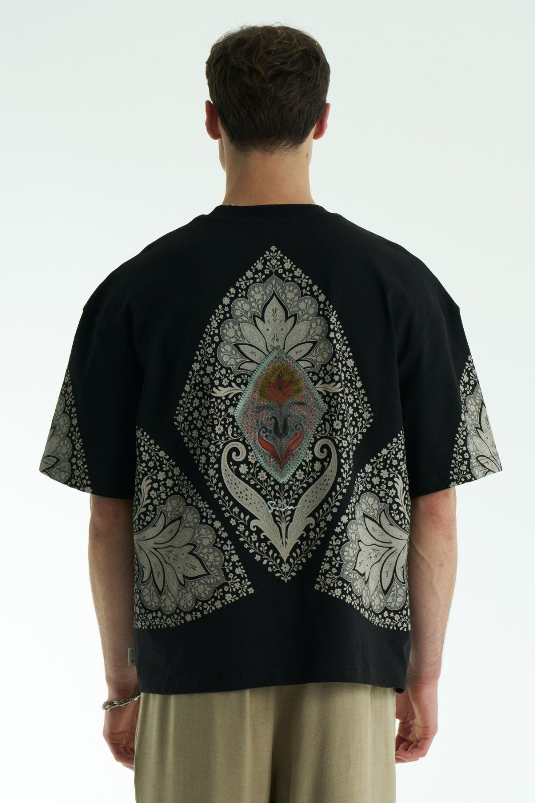 Anatolia Motifli Sol Logo - Sırt Baskılı, Nakışlı Unisex %100 Pamuk Oversize T-shirt