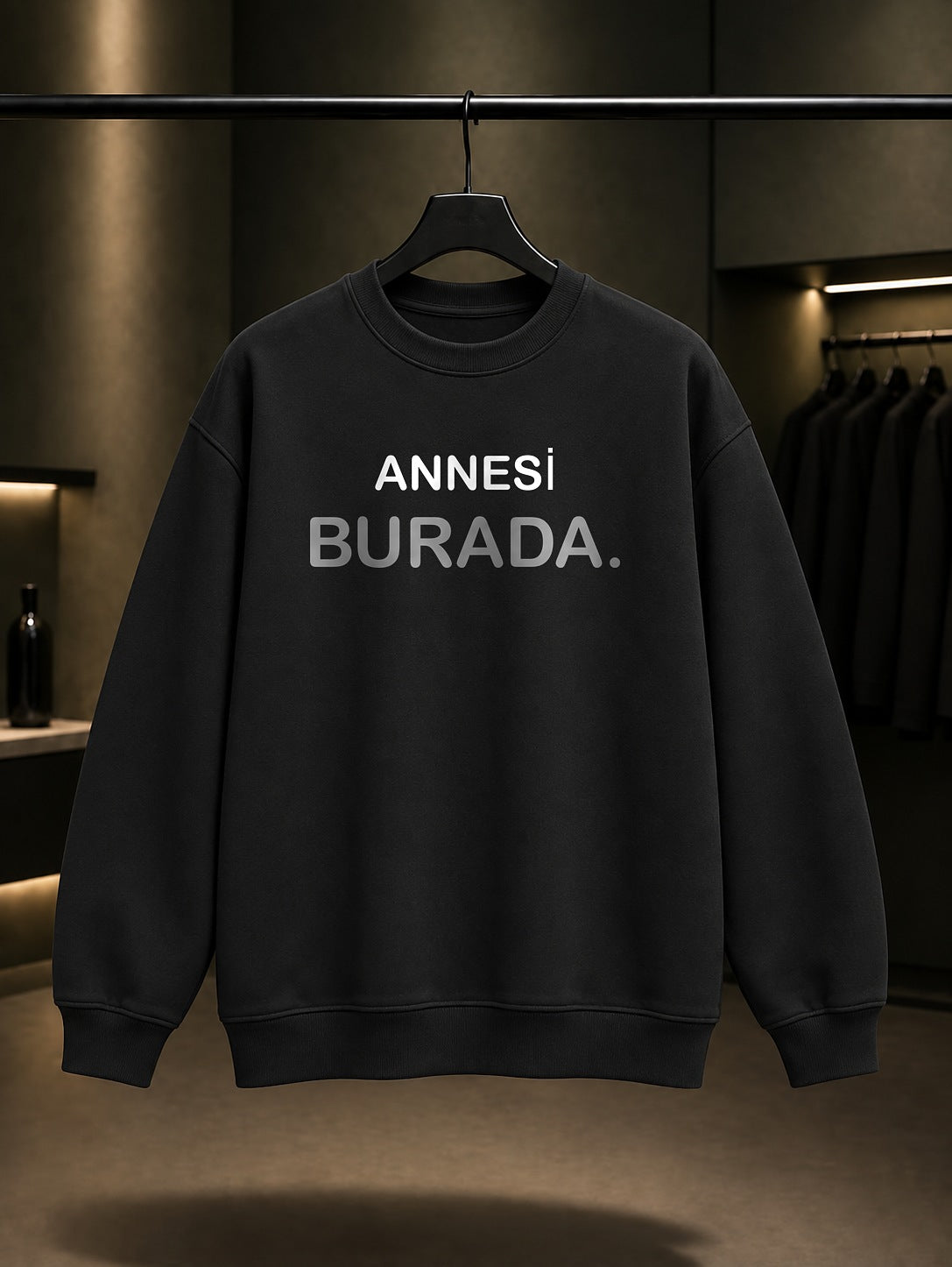Annesi Burada Yazılı Baskılı Unisex %100 Pamuk Sweatshirt — Siyah