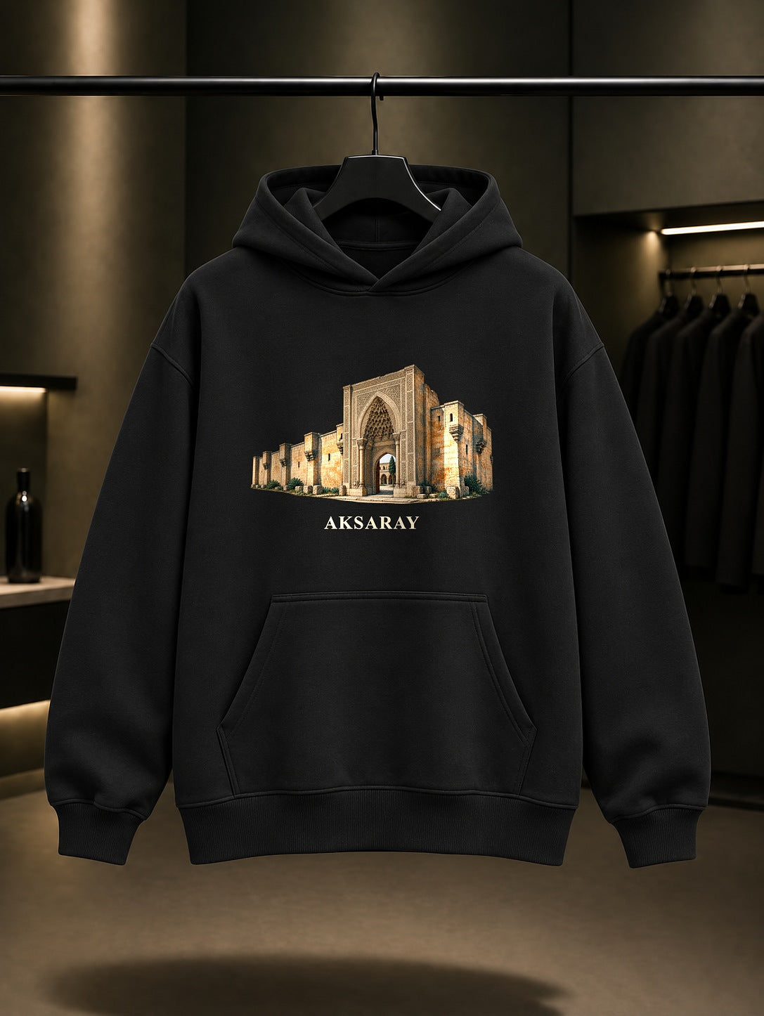 Aksaray Sultanhanı baskılı siyah kapüşonlu sweatshirt