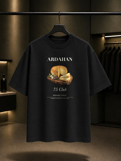 Ardahan Göle Kaşarı 75 Club baskılı siyah t-shirt