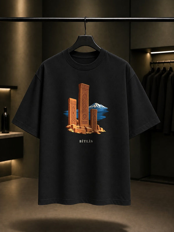 Bitlis Ahlat Selçuklu Mezarlığı baskılı siyah t-shirt