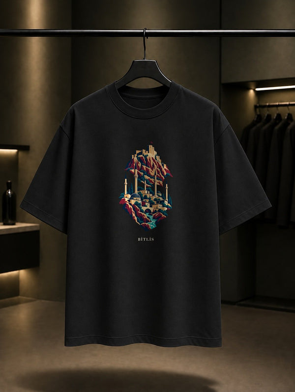 Bitlis Kalesi ve Beş Minare baskılı siyah t-shirt
