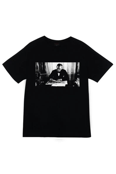 fame-stoned  Gazi Mustafa Kemal Atatürk Baskılı Unisex %100 Pamuk Siyah T-shirt