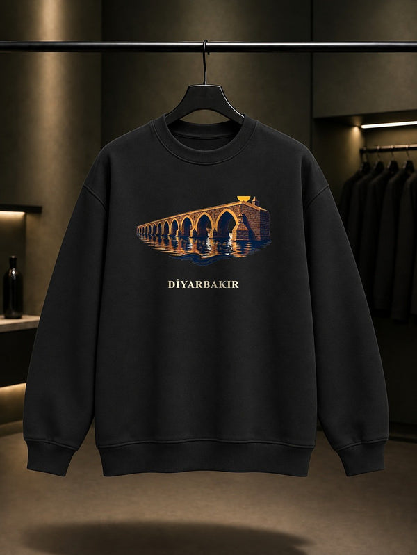 Diyarbakır Ciğer Kebabı baskılı siyah sweatshirt