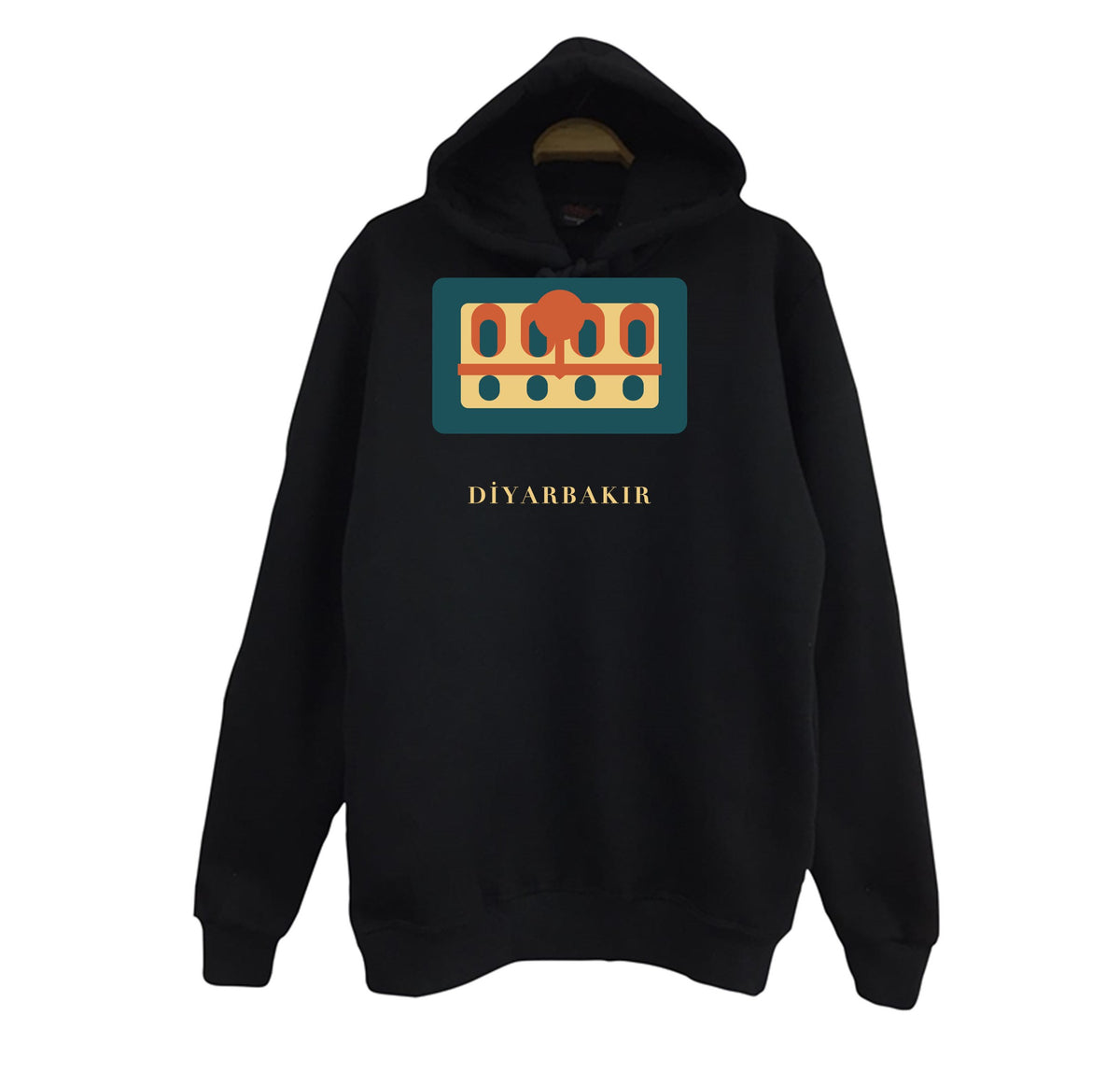 Diyarbakır Hasan Paşa Hanı baskılı siyah kapüşonlu sweatshirt