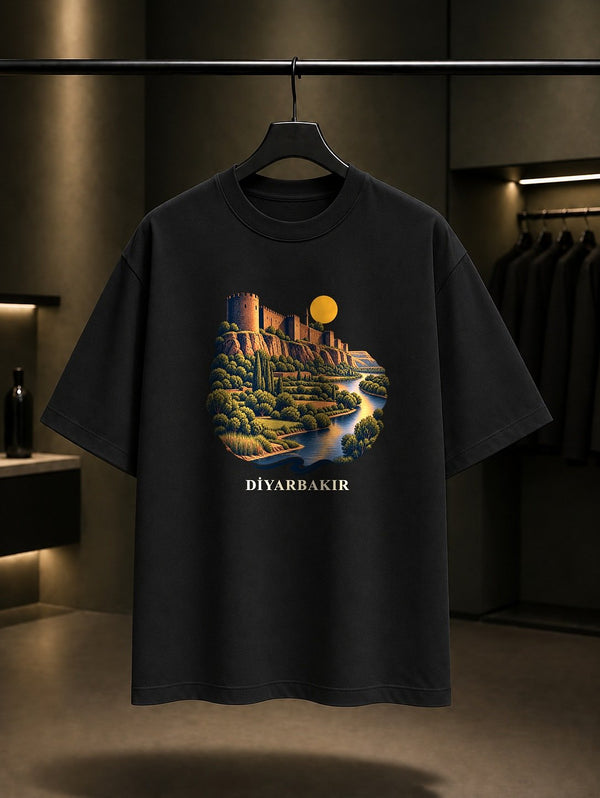 Diyarbakır On Gözlü Köprü baskılı siyah t-shirt