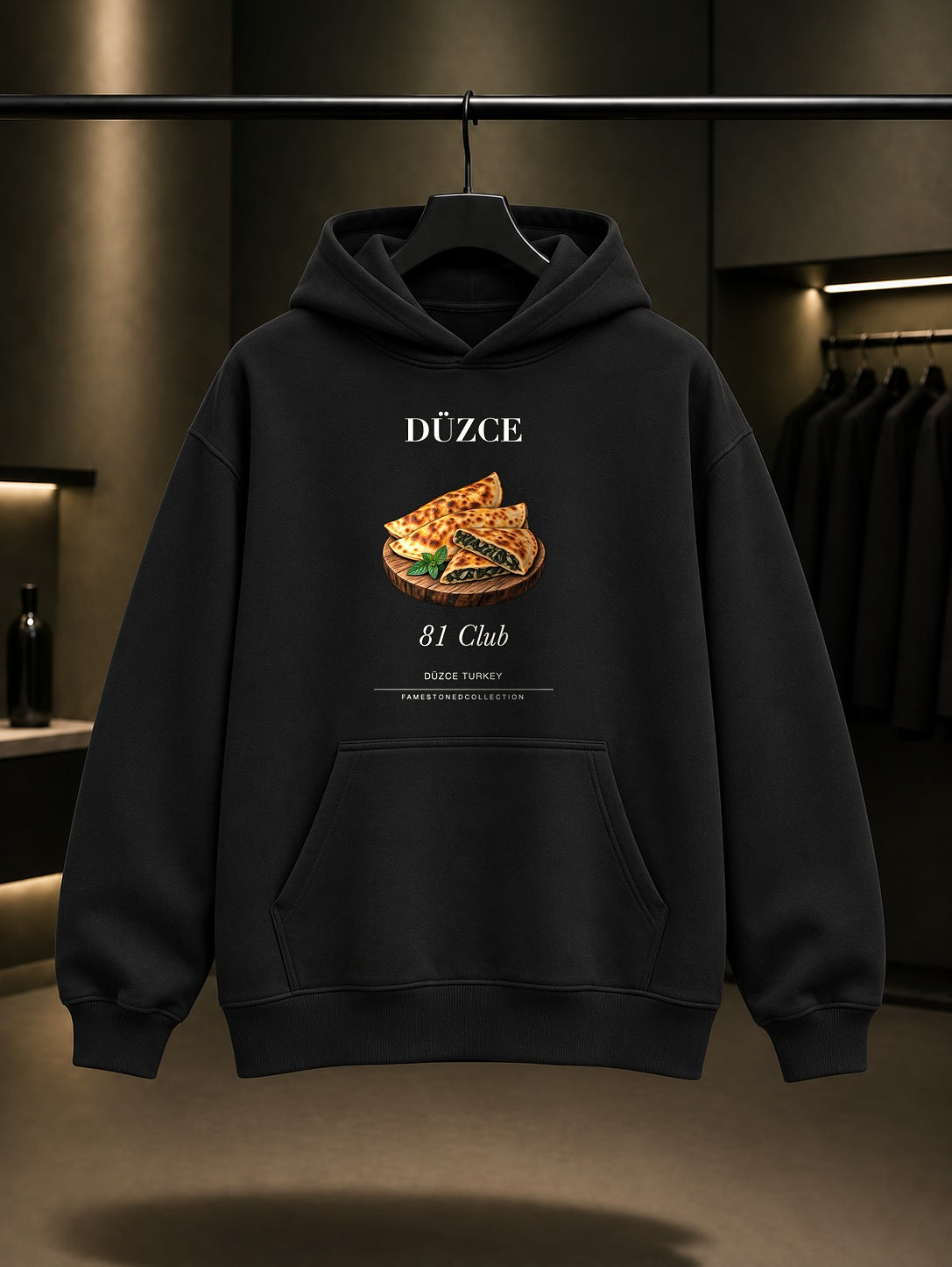 Düzce Mancarlı Pide 81 Club baskılı siyah kapüşonlu sweatshirt